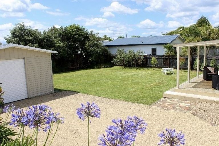 Photo of property in 27 Oxford Street, Fairfield, Hamilton, 3214