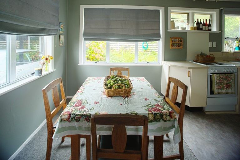 Photo of property in 54 Tiraumea Road, Pahiatua, 4981