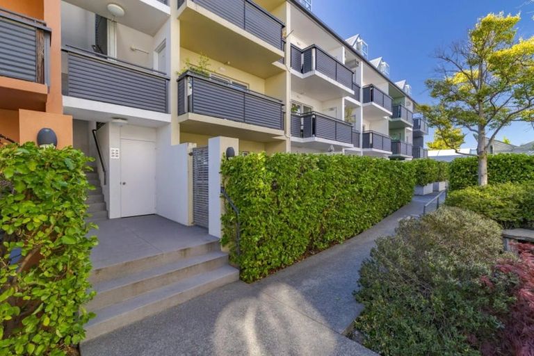 Photo of property in Amuri Park Apartments, 7/280 Bealey Avenue, Christchurch Central, Christchurch, 8013