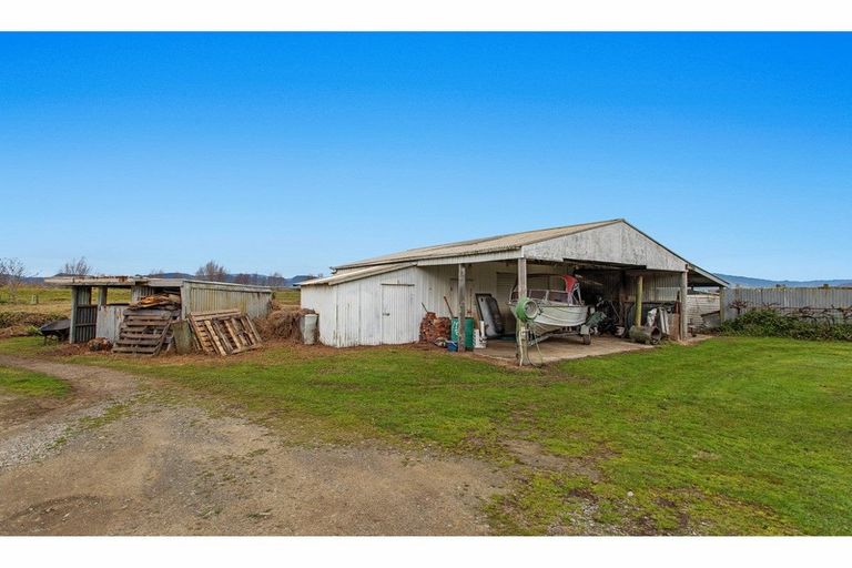 Photo of property in 174 Gow Road, Tirohanga, Opotiki, 3197