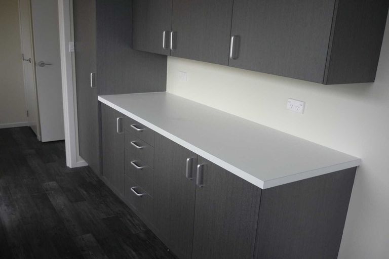 Photo of property in 57 Banks Street, Marfell, New Plymouth, 4310