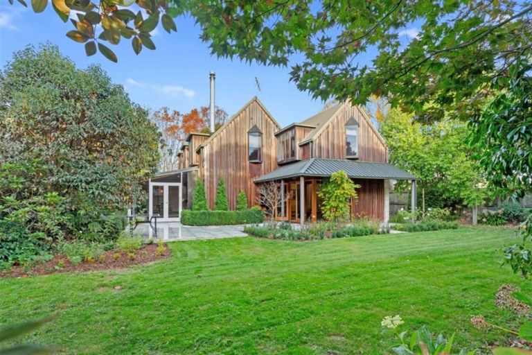 Photo of property in 14 Tripp Place, Ilam, Christchurch, 8041