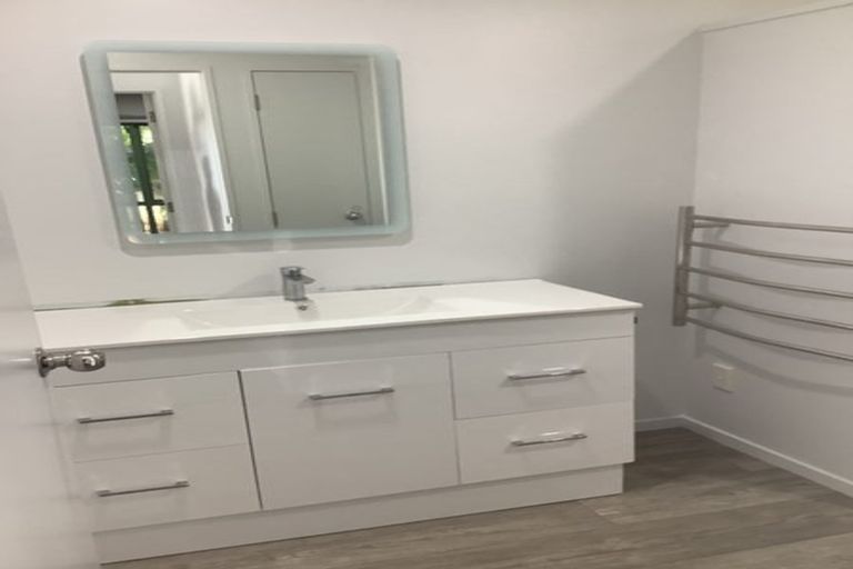 Photo of property in 1/24 Opahi Bay Road, Mahurangi West, Warkworth, 0983