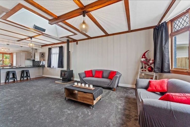 Photo of property in 6 Heath Grove, Waiwhetu, Lower Hutt, 5010