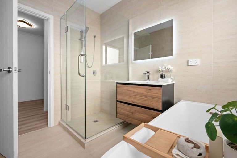 Photo of property in 39 Overton Street, Rototuna North, 3210