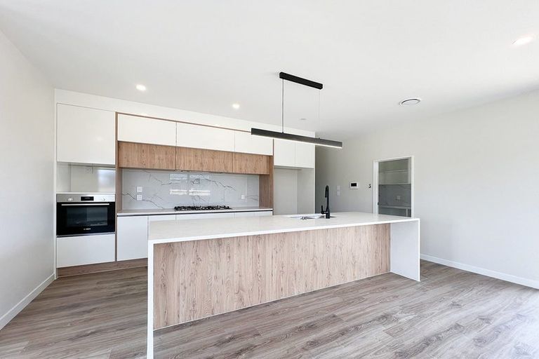 Photo of property in 4 Hoete Way, Tuakau, 2121