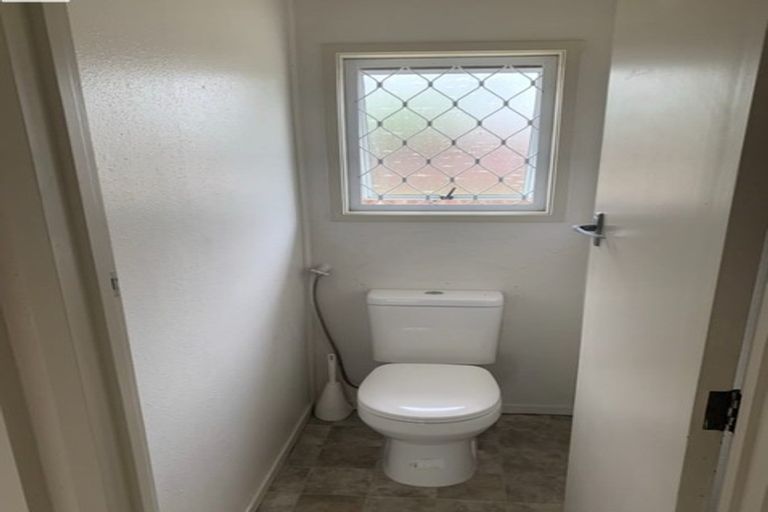 Photo of property in 1/15 Omana Road, Milford, Auckland, 0620