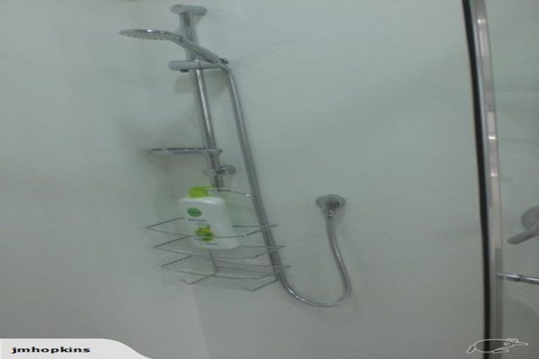 Photo of property in 98/98a Glenpark Avenue, Frankleigh Park, New Plymouth, 4310