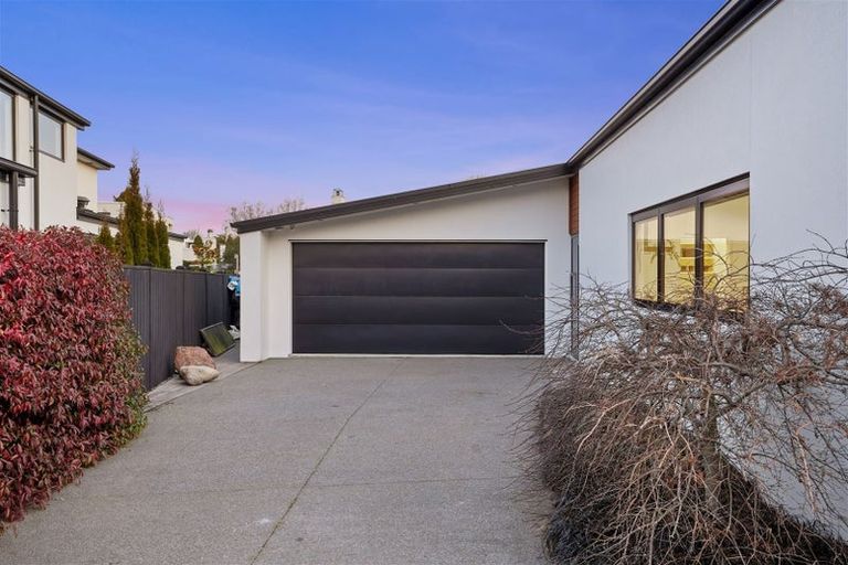 Photo of property in 17 Chislehurst Place, Bryndwr, Christchurch, 8052