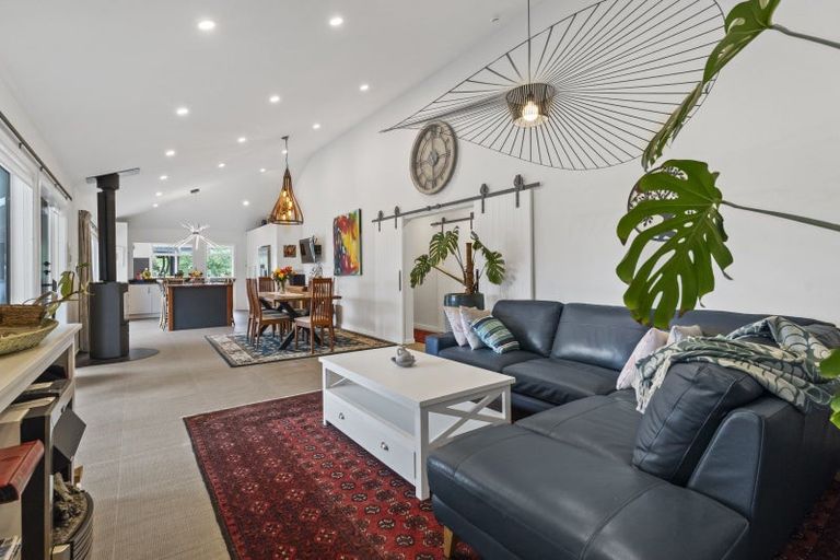 Photo of property in 140 School Road, Te Horo, Otaki, 5582