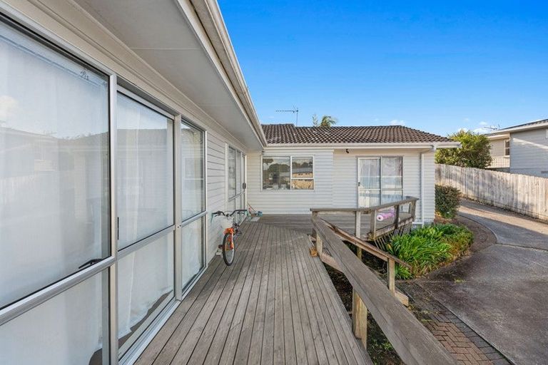 Photo of property in 70 Priestley Drive, Bucklands Beach, Auckland, 2014