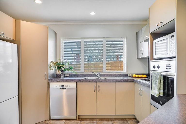 Photo of property in 12 Everton Place, Grandview Heights, Hamilton, 3200