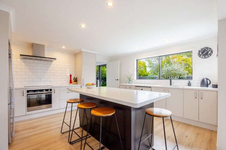 Photo of property in 19 Francis Drake Street, Waipukurau, 4200