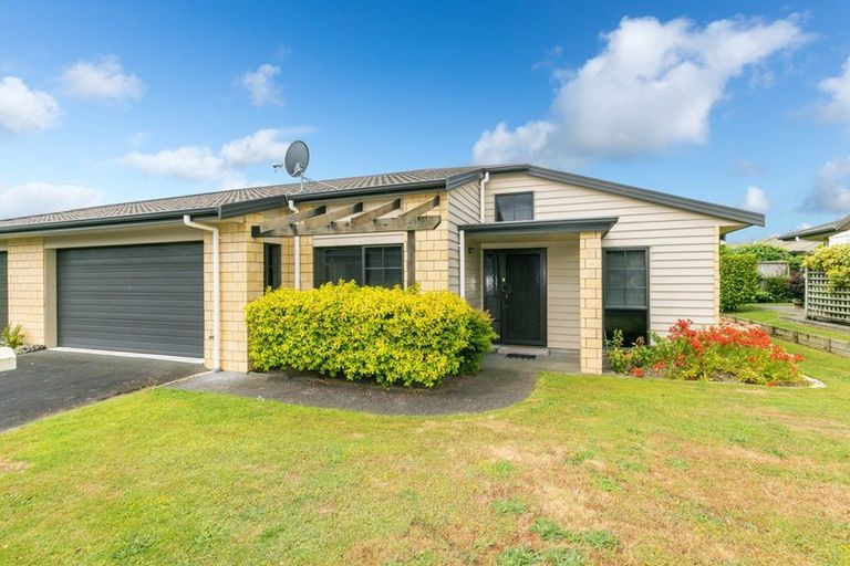 Photo of property in Bramley Gardens, 3/51 Turnbury Court, Rototuna, Hamilton, 3210