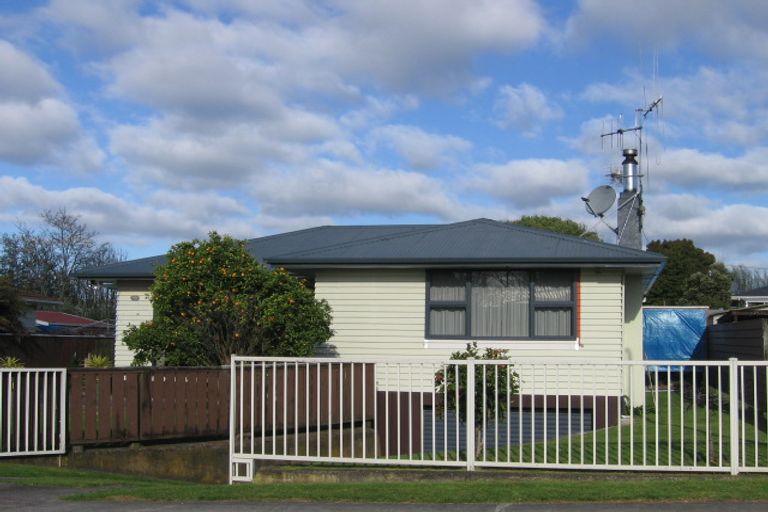 Photo of property in 4 Seaforth Grove, Greerton, Tauranga, 3112