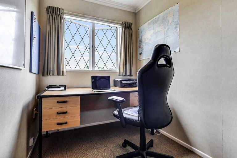 Photo of property in 43 Chedworth Avenue, Chedworth, Hamilton, 3210