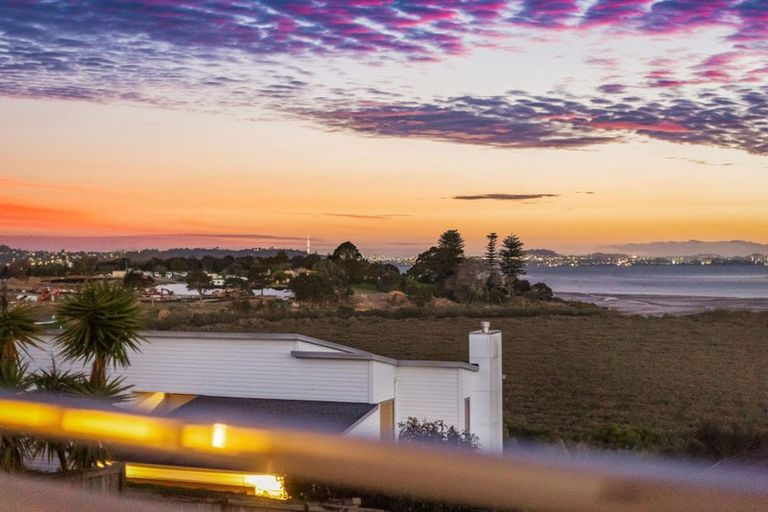 Photo of property in 50 Bannings Way, Hobsonville, Auckland, 0618