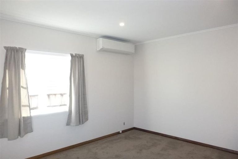 Photo of property in 52 Bell Road, Waiwhetu, Lower Hutt, 5010