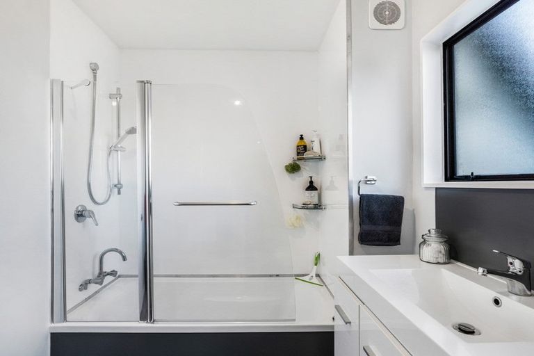 Photo of property in 1/461 Pages Road, Aranui, Christchurch, 8061