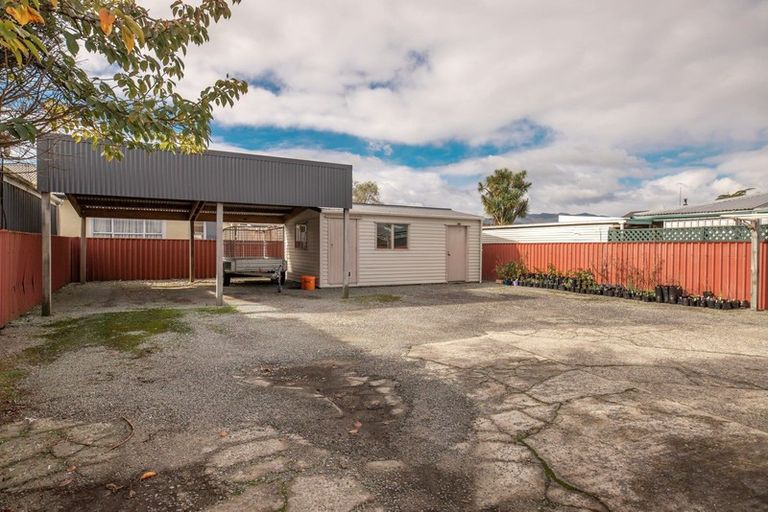 Photo of property in 61 Peel Street, Westport, 7825