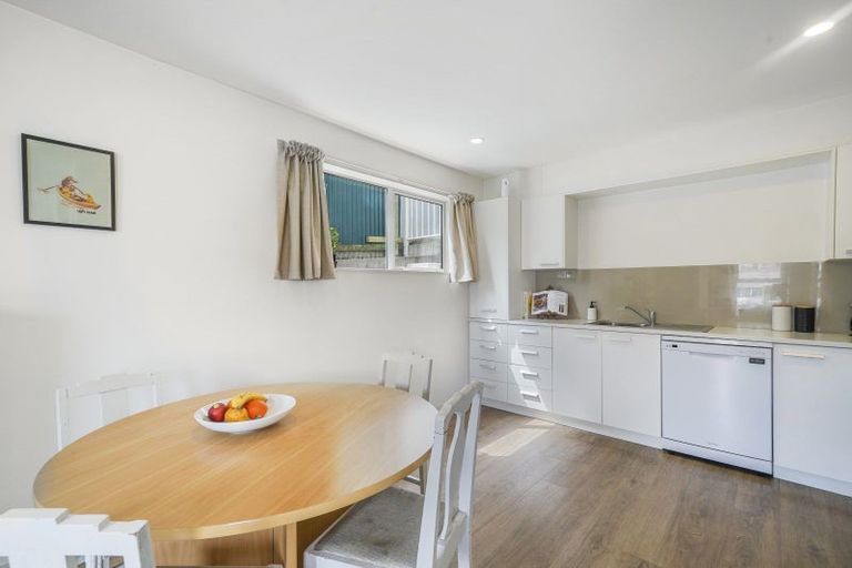 Photo of property in 2/21 Luxford Street, Berhampore, Wellington, 6023