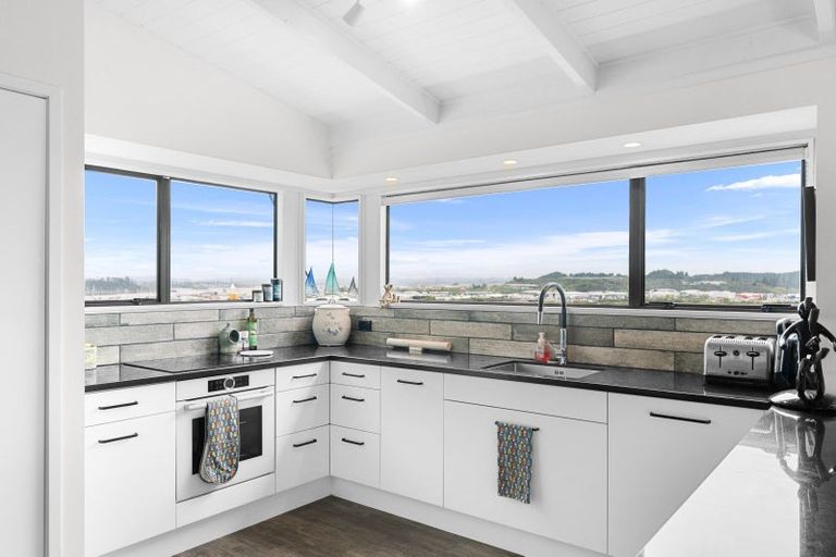 Photo of property in 23 Tanekaha Drive, Parahaki, Whangarei, 0112