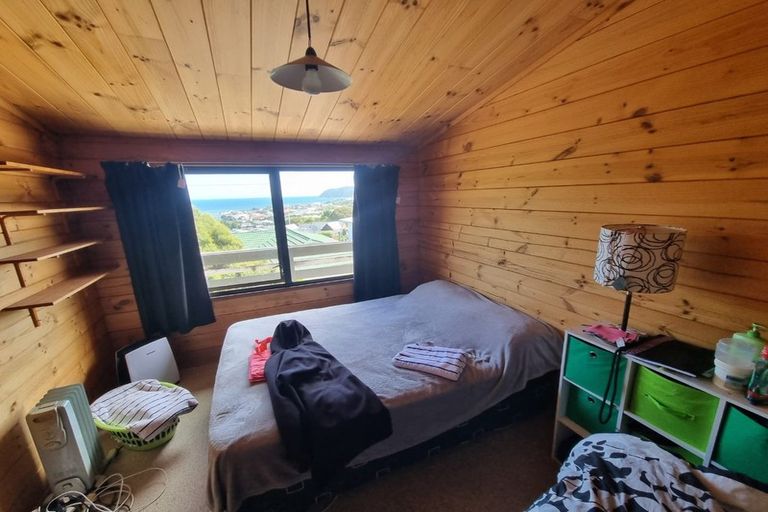 Photo of property in 10 Mervyn Place, Plimmerton, Porirua, 5026