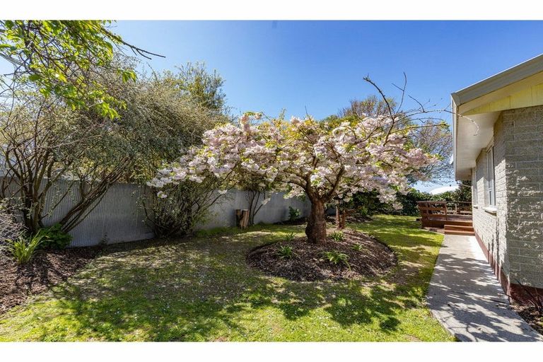 Photo of property in 13 Main North Road, Woodend, 7610