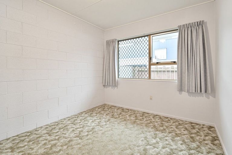 Photo of property in 2/36 Bristol Crescent, Flaxmere, Hastings, 4120