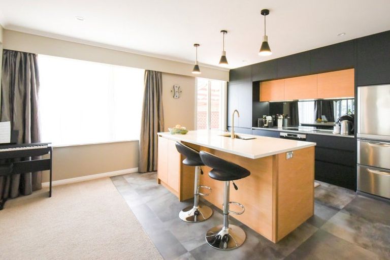 Photo of property in 14 Seaview Crescent, Picton, 7220