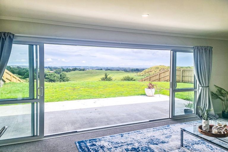 Photo of property in 51 Tirimoana Place, Otamatea, Whanganui, 4501