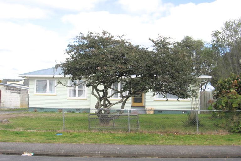 Photo of property in 1/21 Rollerson Street, Papakura, 2110