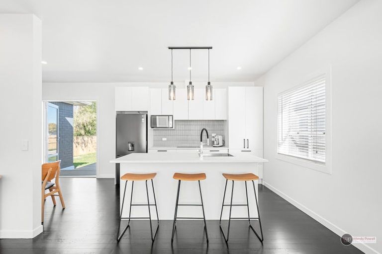 Photo of property in 55 Riverside Drive, Waiwhetu, Lower Hutt, 5010