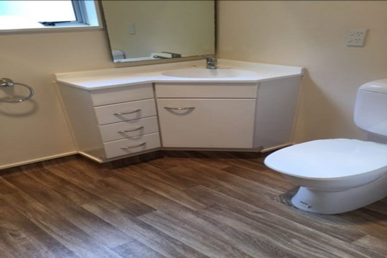 Photo of property in 9 Bank Road, Northland, Wellington, 6012