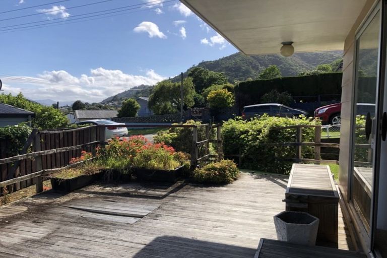 Photo of property in 51 Dorset Street, Picton, 7220