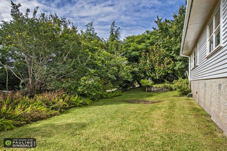 Photo of property in 11 Ogle Crescent, Te Kamo, Whangarei, 0112