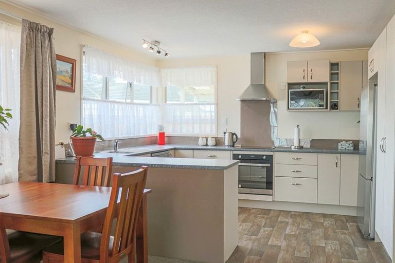 Photo of property in 4 Matipo Place, Edgecumbe, 3120