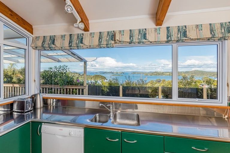 Photo of property in 61 Doves Bay Road, Kerikeri, 0294