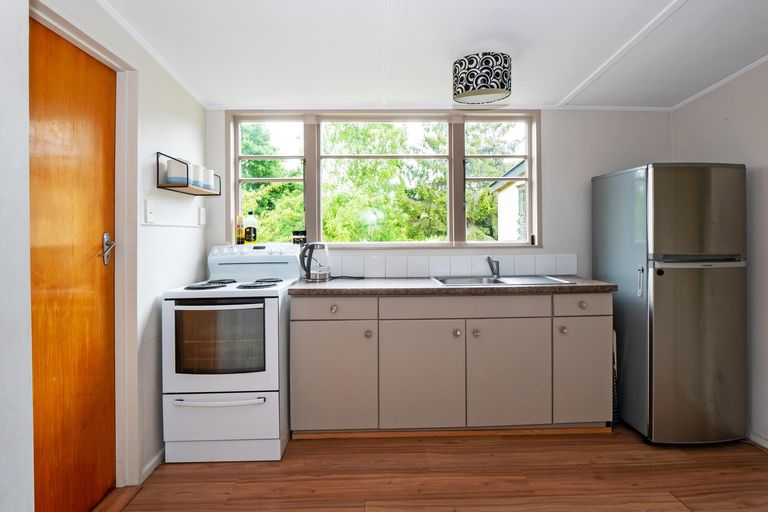 Photo of property in 70 Avenue Road, West End, Timaru, 7910