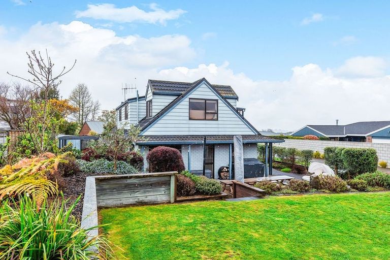 Photo of property in 83 Harvey Street, Waipahihi, Taupo, 3330