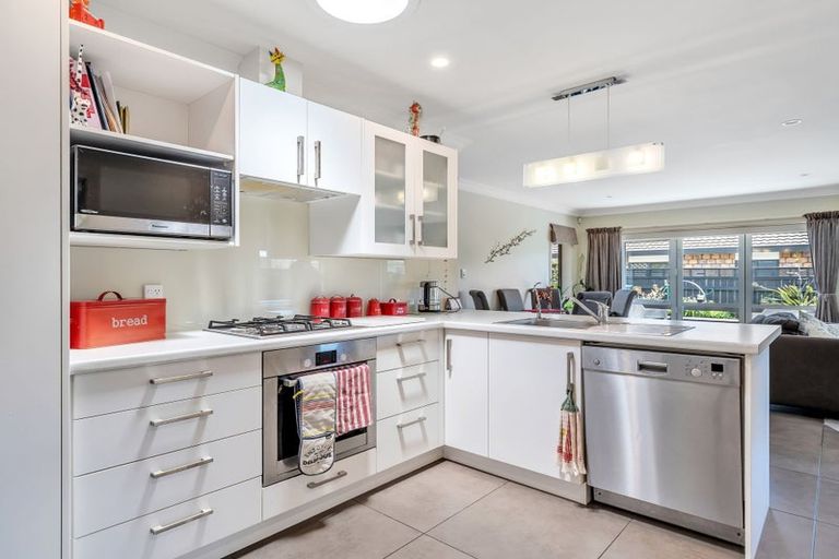 Photo of property in 112a Weraroa Road, Levin, 5510