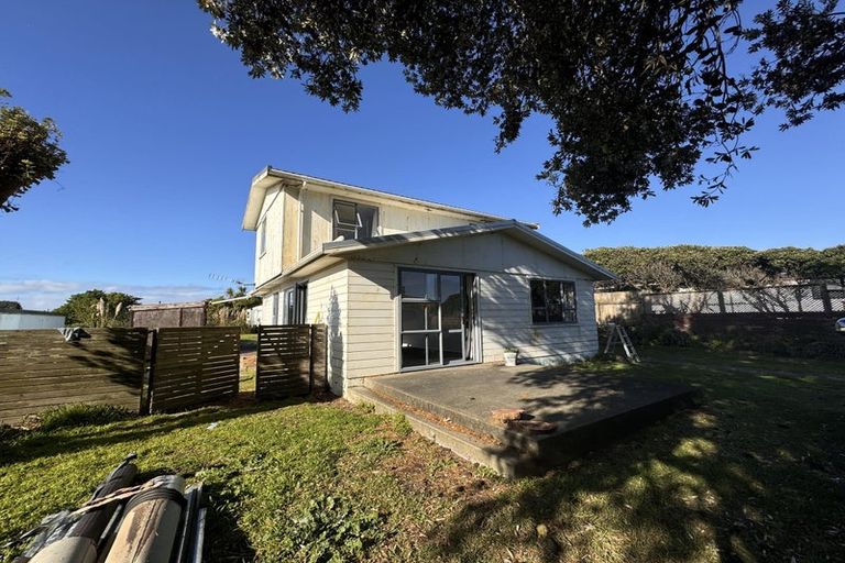Photo of property in 30 Rua Avenue, Waitarere Beach, Levin, 5510