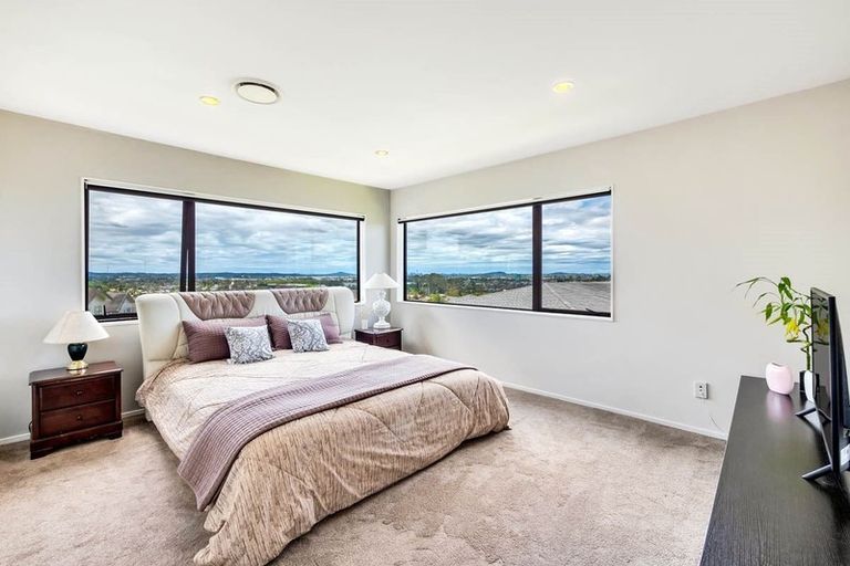 Photo of property in 14 Platinum Rise, Ranui, Auckland, 0612