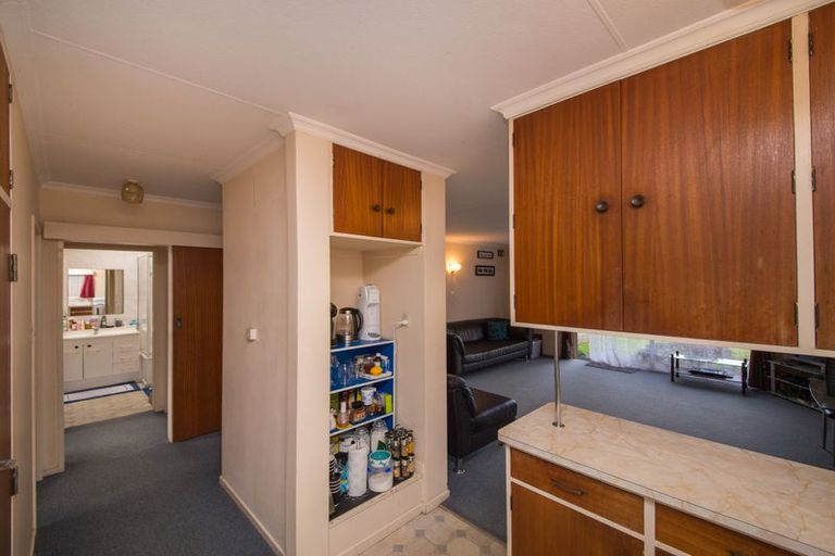 Photo of property in 11 Slacks Road, Awapuni, Palmerston North, 4412