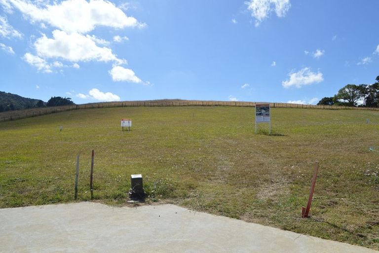Photo of property in 83 Greenhills Drive, Coromandel, 3506