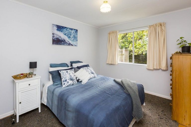 Photo of property in 23 Omaha Grove, Totara Park, Upper Hutt, 5018
