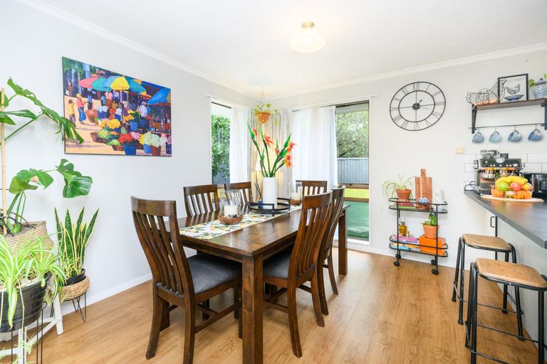 Photo of property in 83 Shamrock Street, Takaro, Palmerston North, 4412