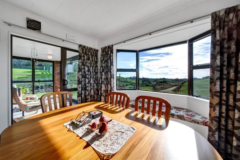 Photo of property in 1091 Upland Road, Egmont Village, Inglewood, 4386