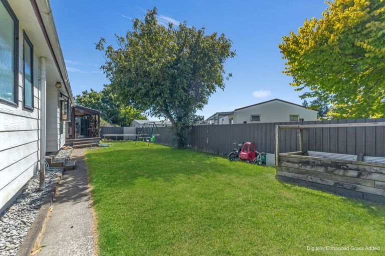 Photo of property in 10 Tawari Street, Inglewood, 4330