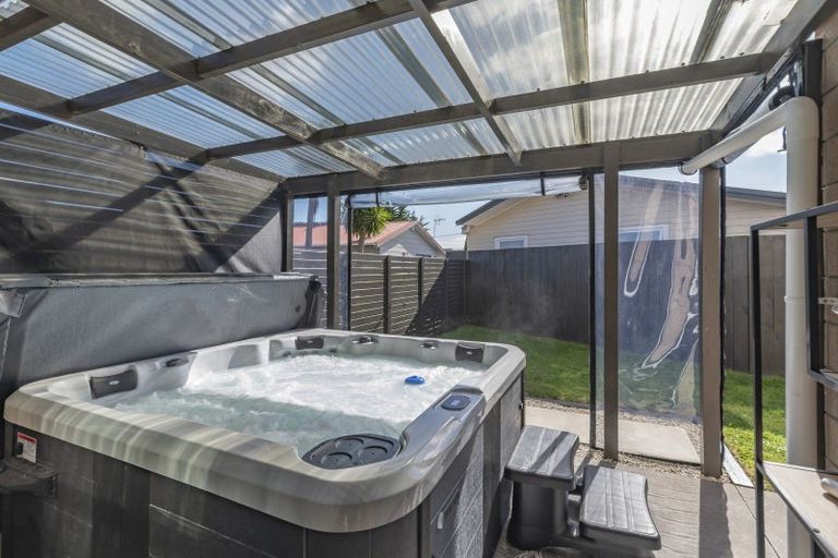 Photo of property in 11a Fernaig Street, Papakura, 2110